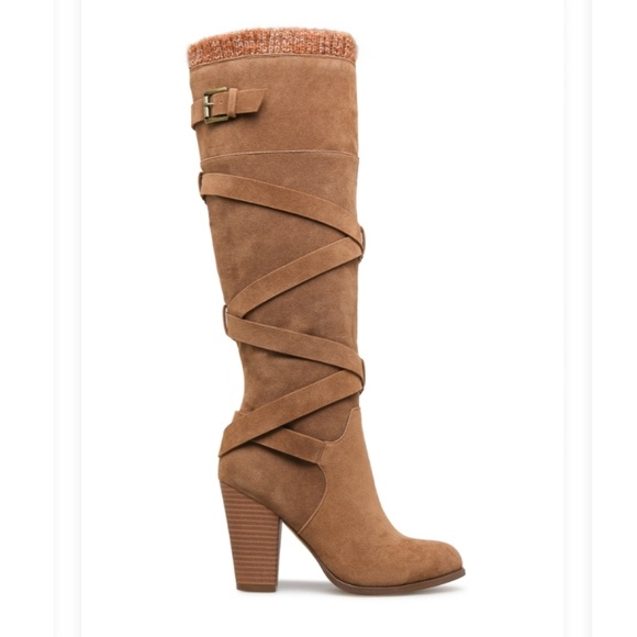 Shoedazzle Boots - Picture 2 of 8